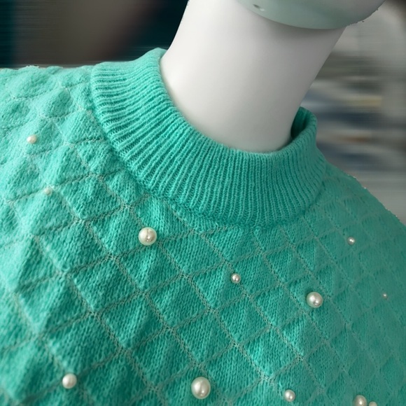 PEACH LOVE CALIFORNIA Short puff sleeve pearl knit top S M L - Picture 5 of 9